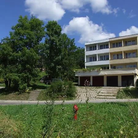 Δωμάτια σε οικογενειακή κατοικία Dom Pod Salamandra Krynica Zdroj